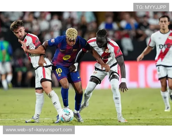 巴萨边后卫插上与回撤训练：节奏感成为评价核心