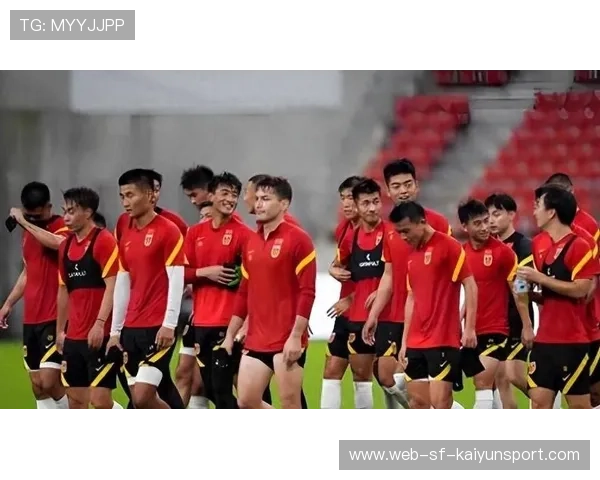 国足锋线组合状态回暖，国足锋线组合状态回暖球员