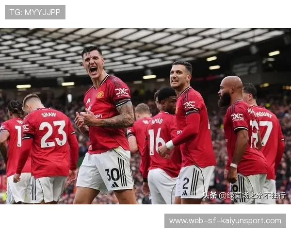 曼联近况火热,热刺面临双线压力!,曼联热刺比分预测 曼联近况火热,热刺面临双线压力!,曼联热刺比分预测